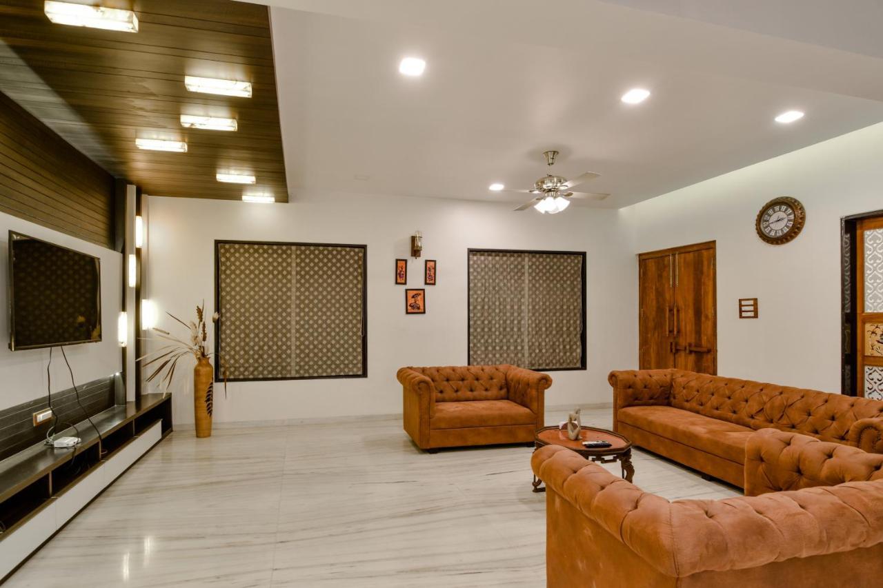 Lifeline Villas - Luxurious Taraangan 4 Mountain View Villa With Biggest Pool And Huge Open Area Lonavala Exterior foto