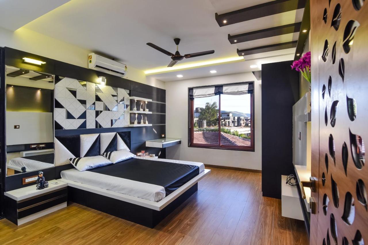Lifeline Villas - Luxurious Taraangan 4 Mountain View Villa With Biggest Pool And Huge Open Area Lonavala Exterior foto