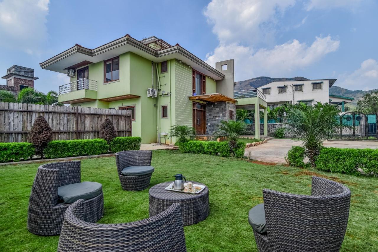 Lifeline Villas - Luxurious Taraangan 4 Mountain View Villa With Biggest Pool And Huge Open Area Lonavala Exterior foto