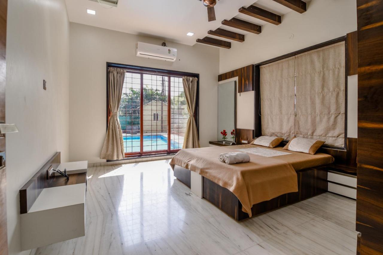 Lifeline Villas - Luxurious Taraangan 4 Mountain View Villa With Biggest Pool And Huge Open Area Lonavala Exterior foto